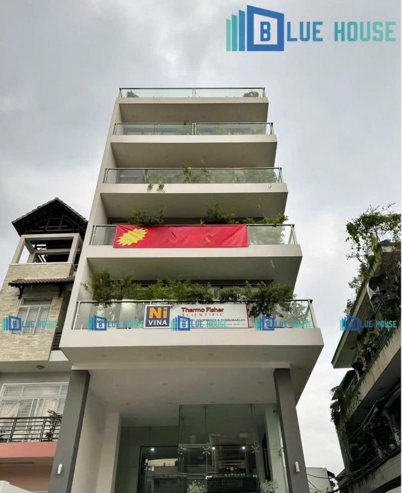 Phòng cho thuê giá rẻ mới xây ngay đại học công thương - đầy đủ nội thất, thang máy, bảo vệ 