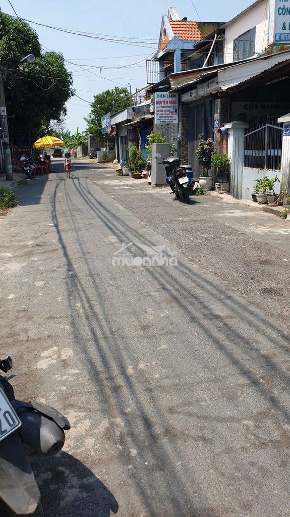 Bán gấp lô đất dt 4x20, mặt tiền xtt 49, gần trường phạm văn sáng hmon - 2