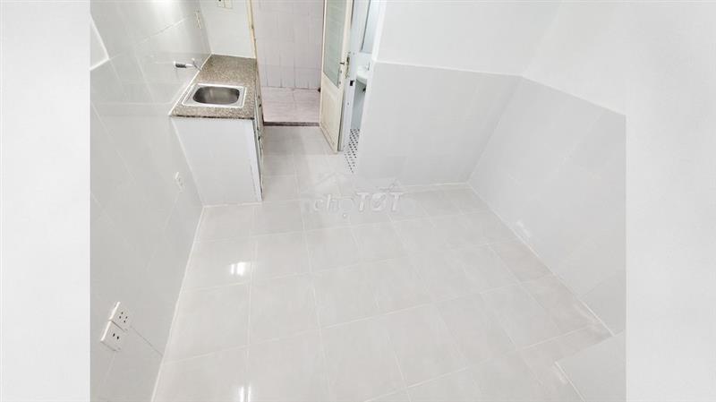 𝐓𝐎𝐈𝐋𝐄𝐓 Đầy đủ, cửa sổ, 𝐅𝐔𝐋𝐋 gạch | đ.c2 lê văn lương(🏘️trọ 𝑨𝑵𝑯 𝑽𝑰𝑵𝑯)