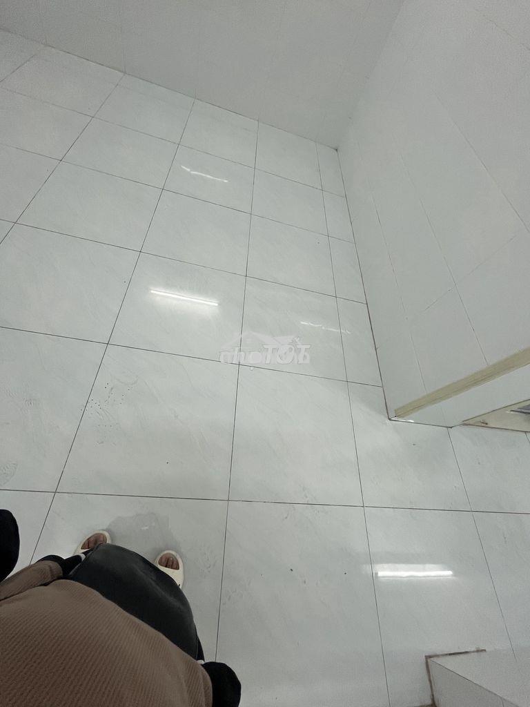 Phòng rẻ gần ueh nguyễn tri phương  - Ảnh 2