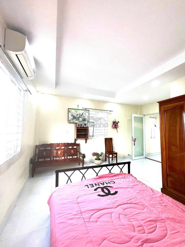 Cho thuê chdv phòng bancony toilet riêng lê văn lương, giá 3.5  - 2