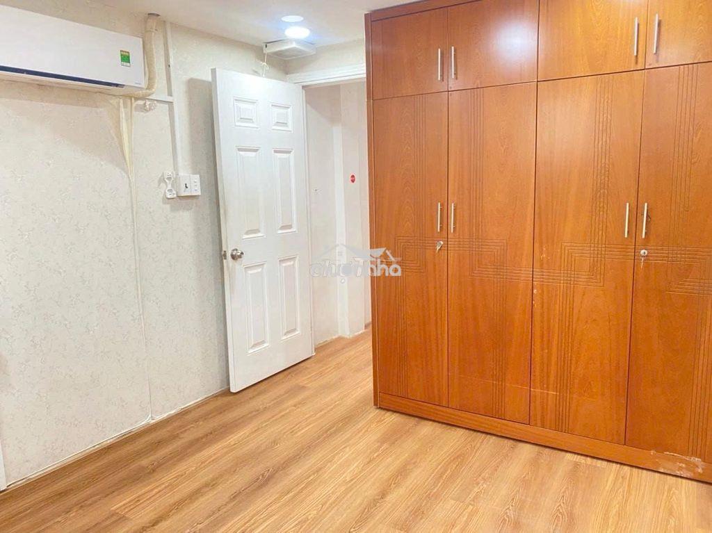 Bạn tìm nhà thuê gần quận 1 - có nội thất -  căn hẻm bến vân đồn 15tr - 4