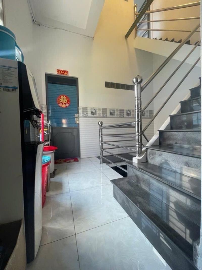 Mặt tiền đường 762 hồng bàng – q. 11 – dt: 4*17m – nhỉnh 10 tỷ  - 4