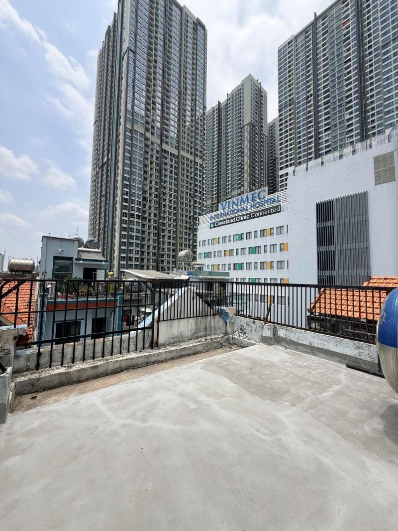Duplex full nội thất - ban công - máy giặt riêng - ngay trục đường nguyễn hữu cảnh thuận tiện đi q1,q2  - 2