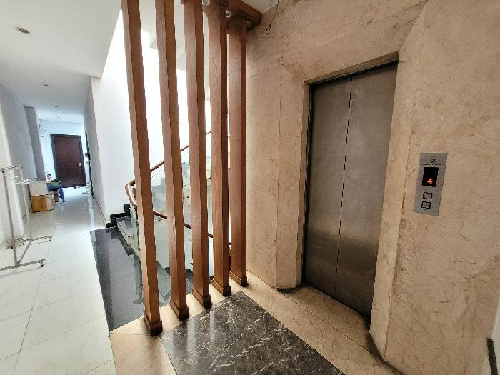 6 tầng - ngay bến xe chợ lớn - mặt tiền nguyễn thị nhỏ - q. 5 – dt: 5*40m – 52 tỷ - 3