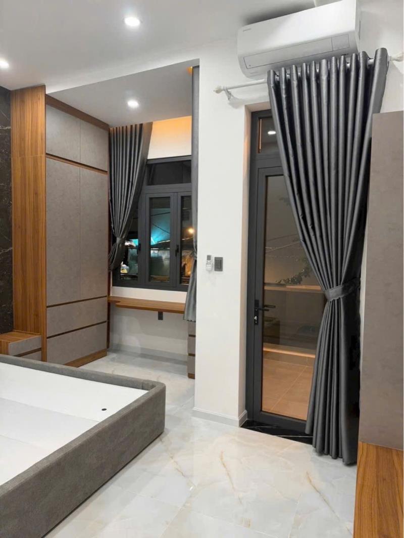 Bán nhà tân phú ngay hoà bình 4x18, giáp trung tâm chỉ nhỉnh 8 tỷ - 4