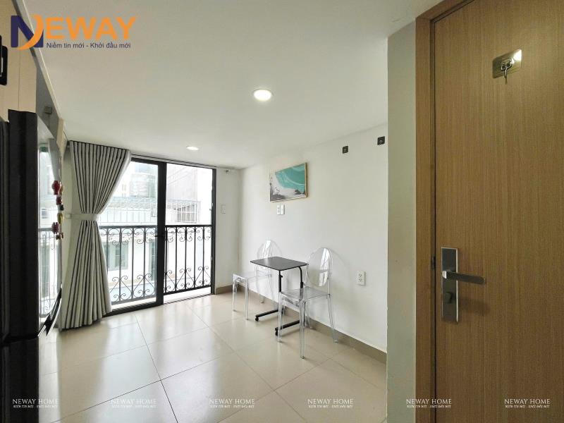 Căn hộ mini ban công, duplex pẻ được 2-3 người, trên đường cộng hoà, gần sân bay, công viên hoàng văn thụ, đại học công thương, văn hiến,…