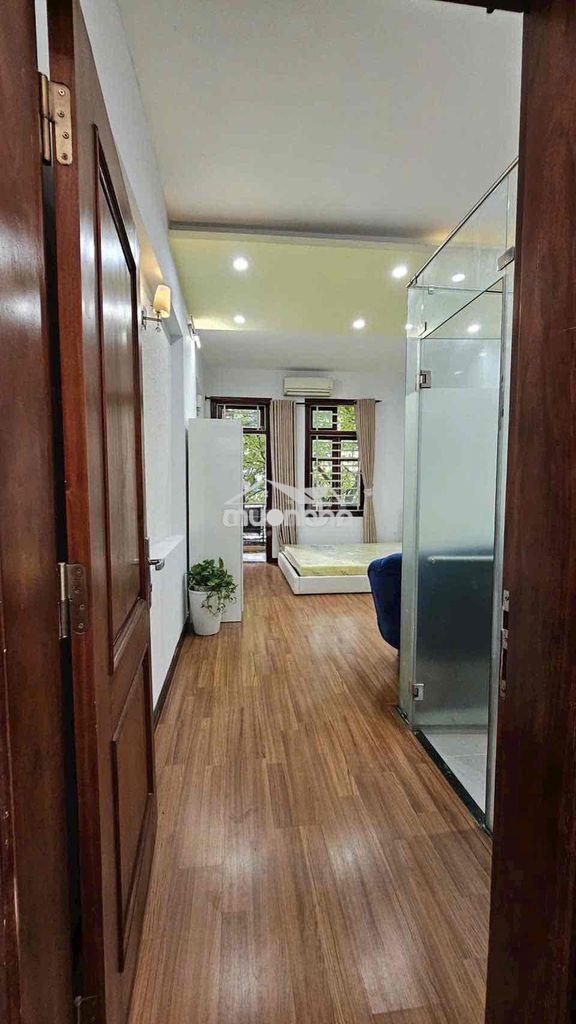 Siêu phẩm 1 phòng ngủ hơn 50m2 - ngay ngã tư hàng xanh - Ảnh 2