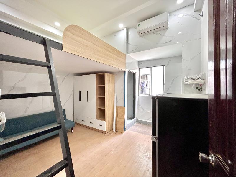 Duplex full nội thất - máy giặt riêng - ngay ngã tư hàng xanh - di chuyển dh hutech, uth, ngoại thương chỉ 5-10p