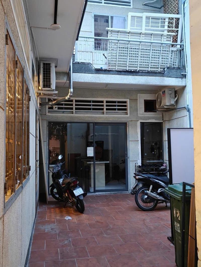 Trung tâm quận 1- bà lê chân - p.tân định - dt: 6.2*26m (182m2) - 34 tỷ  - 2