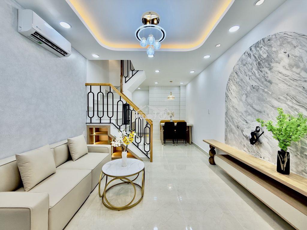 Nhà đẹp ngay chợ bà chiểu, tiệm vàng mi hồng -  4pn - chỉ nhỉnh 5 tỷ - 2