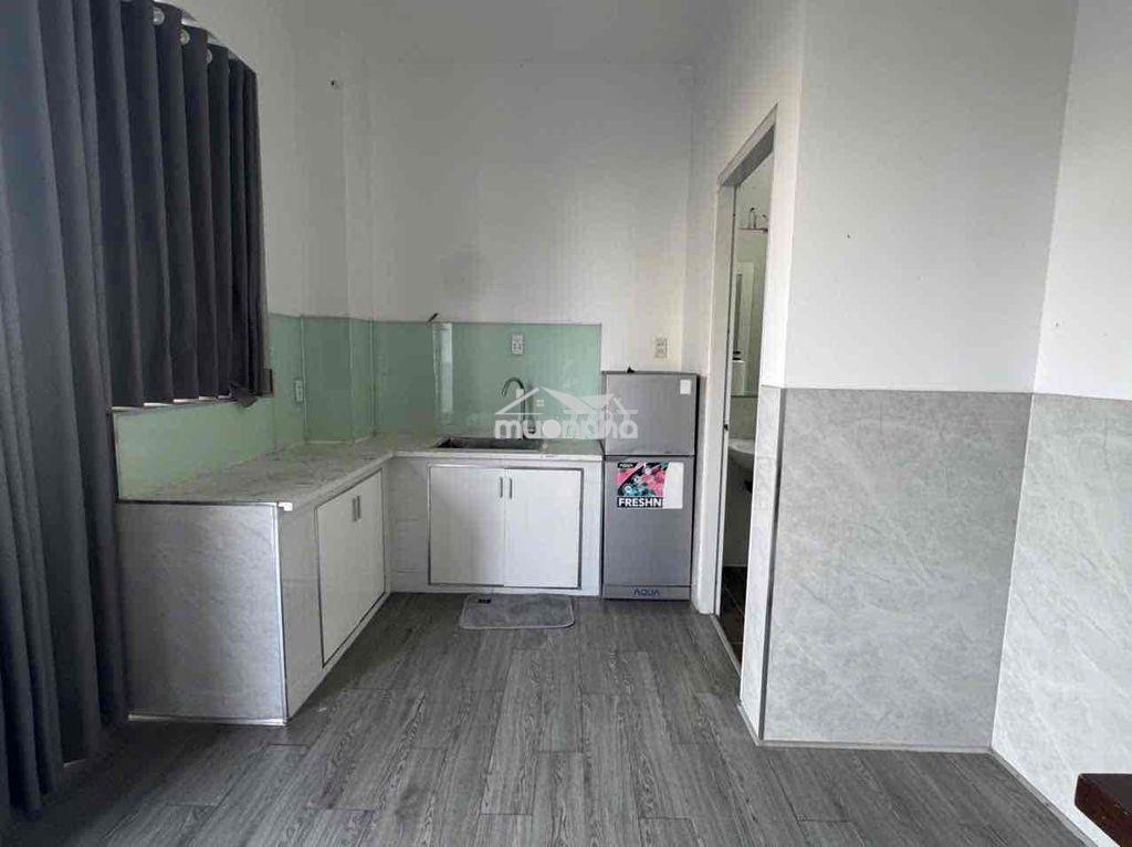 Căn hộ full nội thất, free xe, bếp riêng, ban công, ueh vhu 10p - Ảnh 3