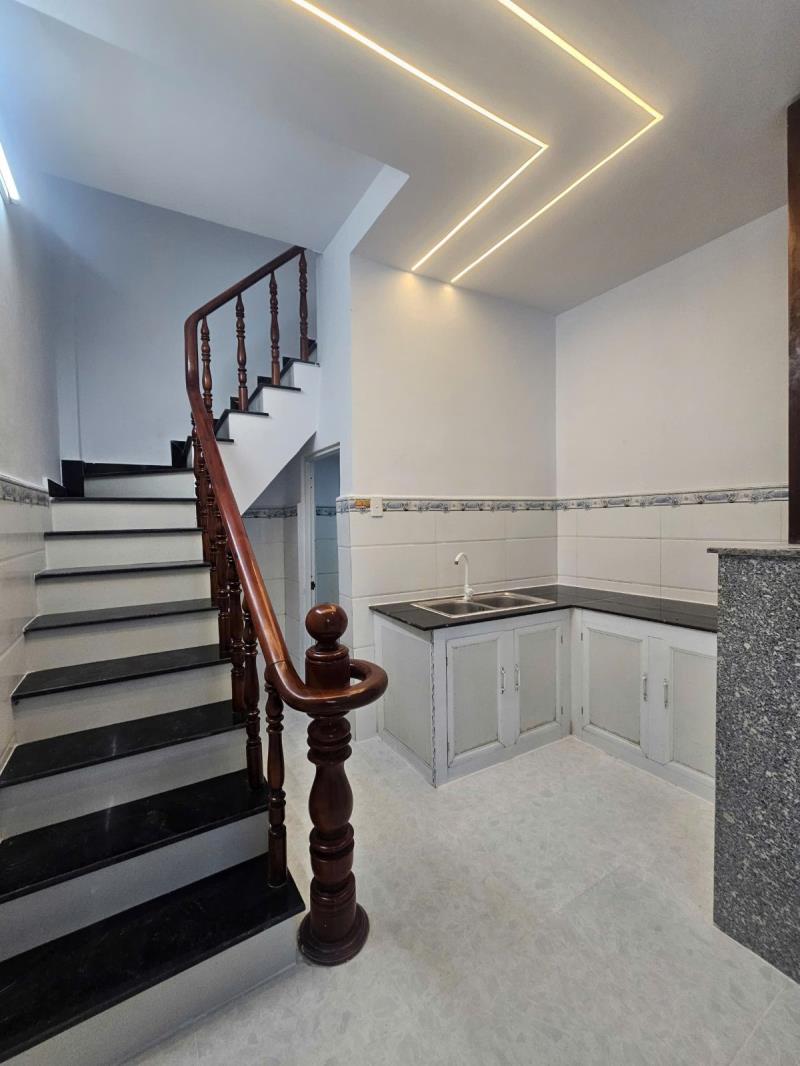 Nhà mặt tiền kinh doanh 4x10m - giá 600 triệu - 4