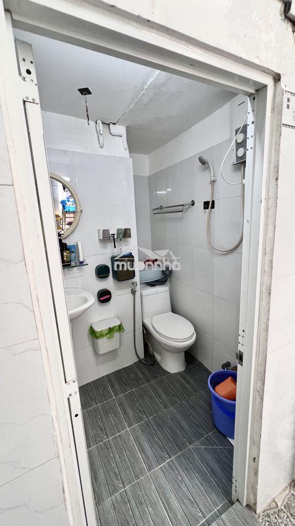 Cho thuê phòng trọ âu dương lân - quận 8 (sạch sẽ, toilet riêng) - Ảnh 2