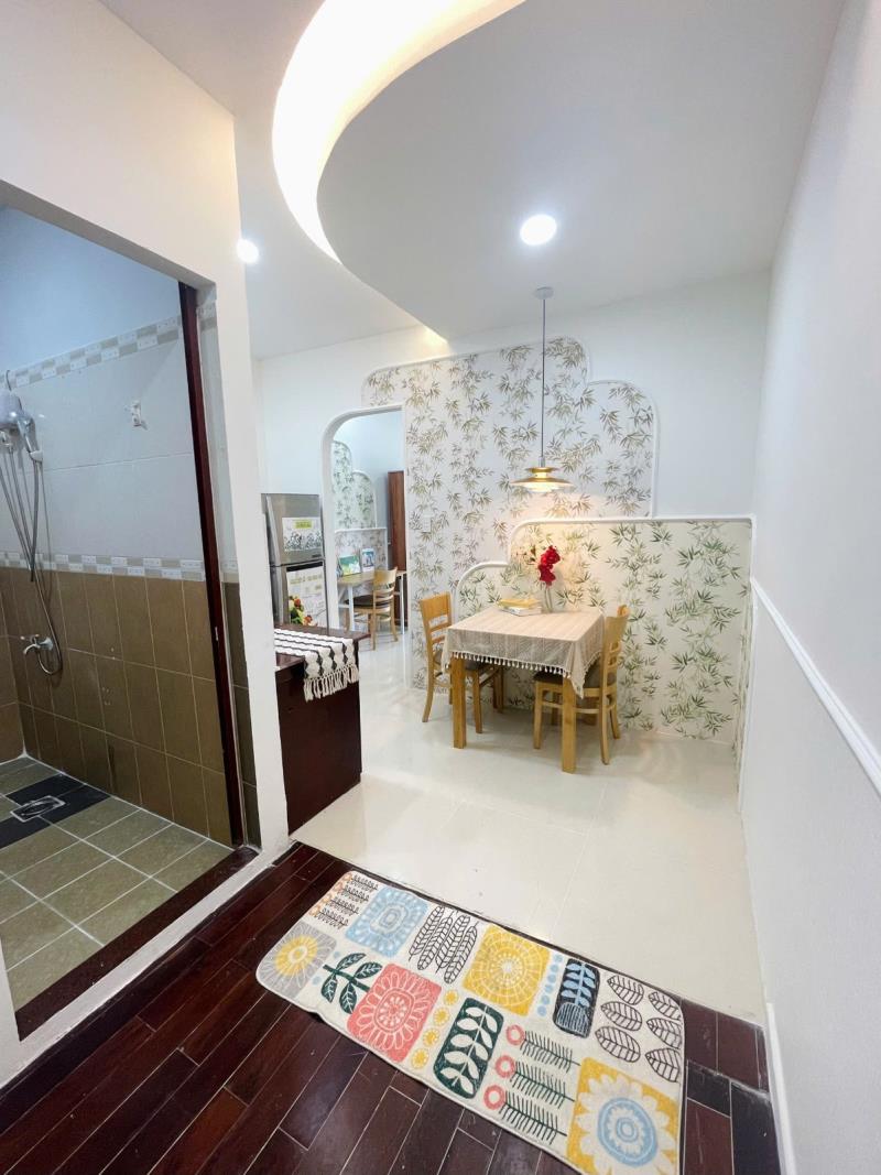 Căn hộ cho thuê 1 phòng ngủ, cửa sổ thoáng, full nội thất, máy giặt riêng, d2 bình thạnh, gần landmark 81 và quận 1 - 2