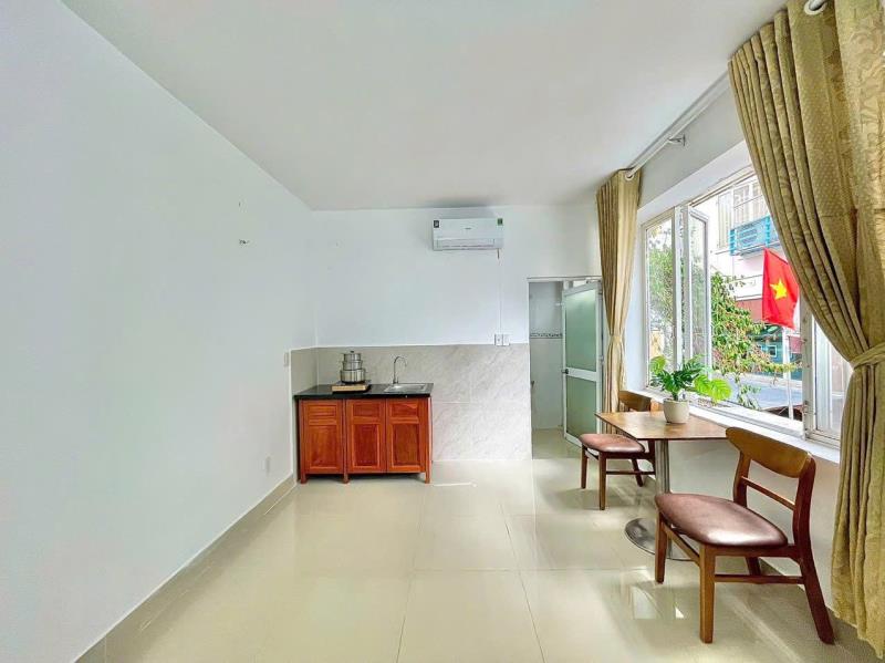 Phòng cửa sổ full tiện nghi tại thích quảng đức gần công viên gia định, khu ẩm thực phan xích long