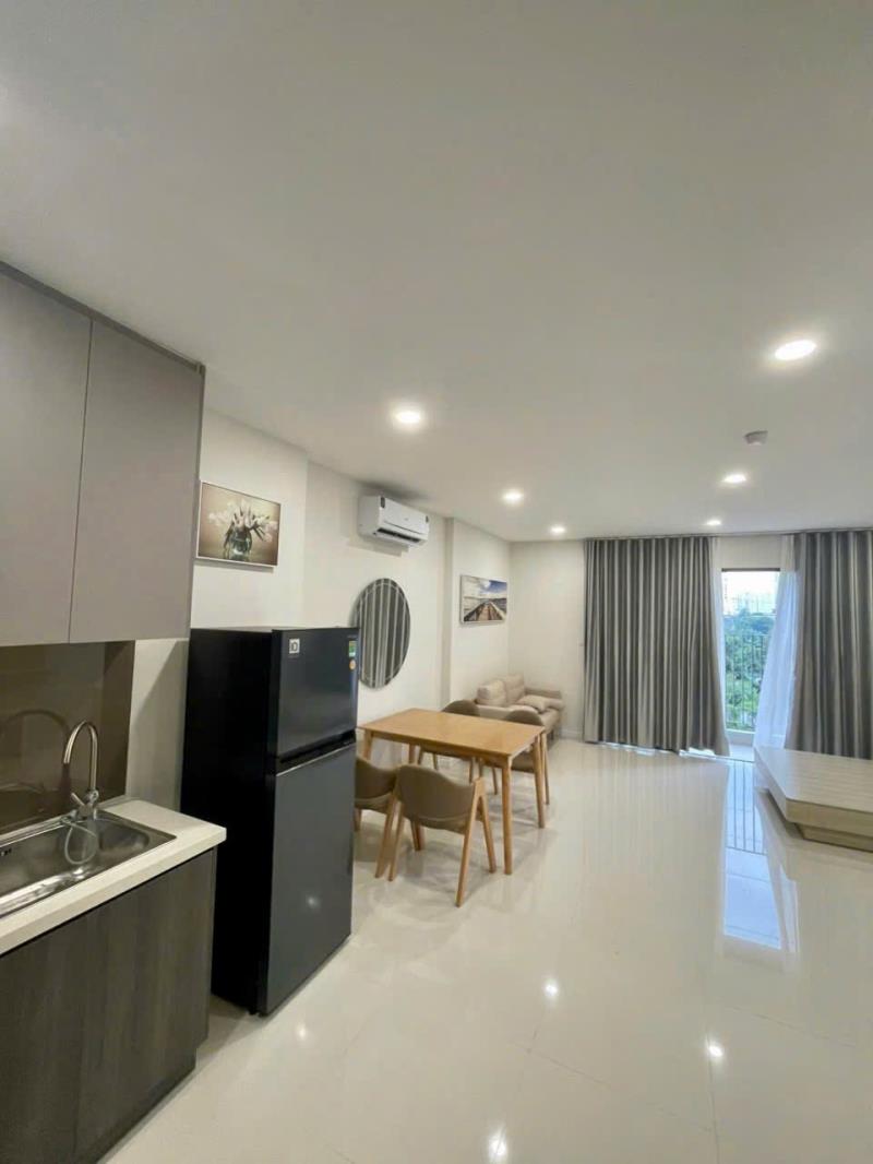 Cho thuê căn hộ lavida plus quận 7 , giá 10tr/th full nội thất , cách đh rmit 800m .  - 2