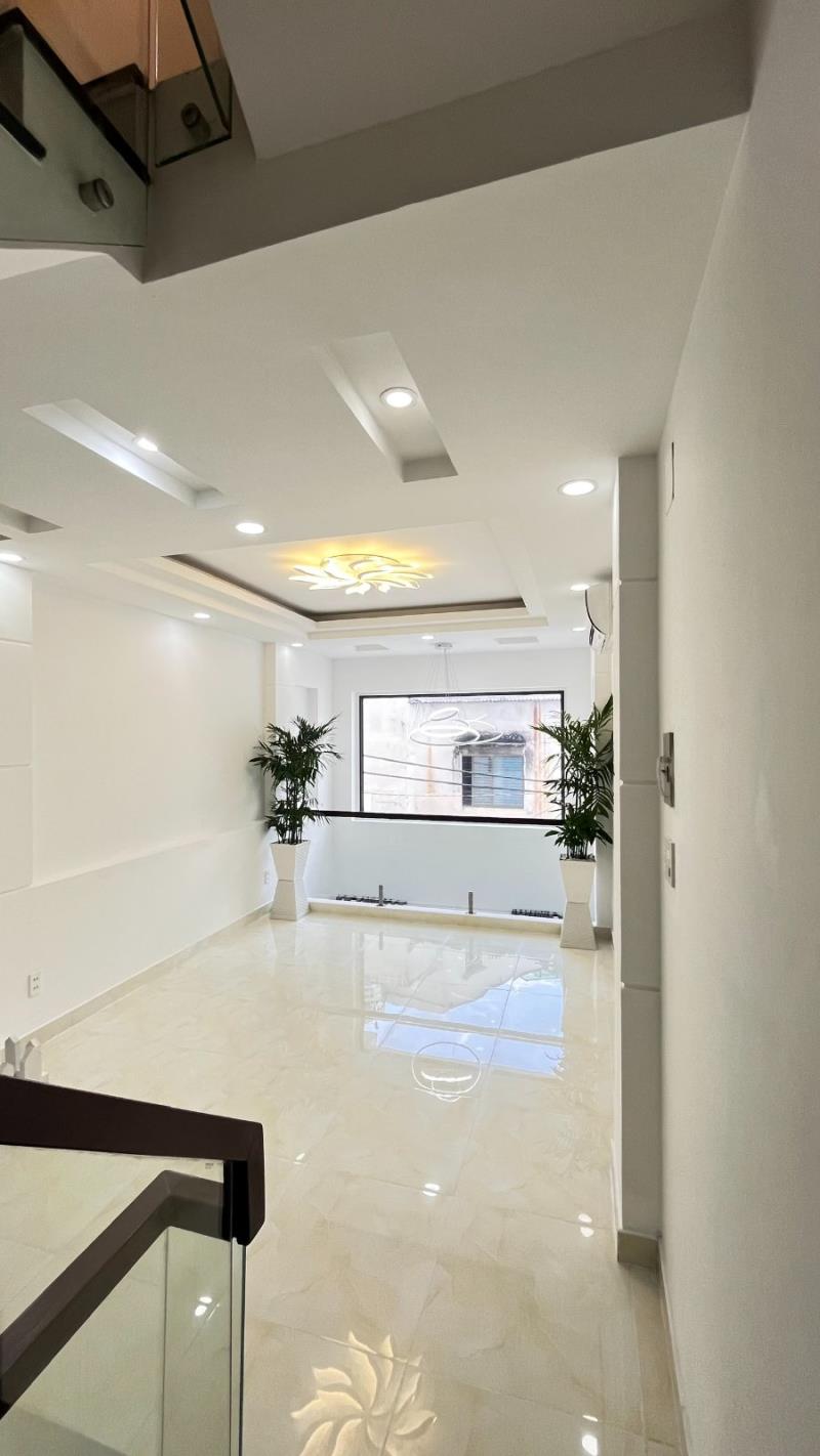 Bán nhà mới 5 tầng đã có nội thất kế chợ phạm văn hai , giá 7 tỷ tl - 3