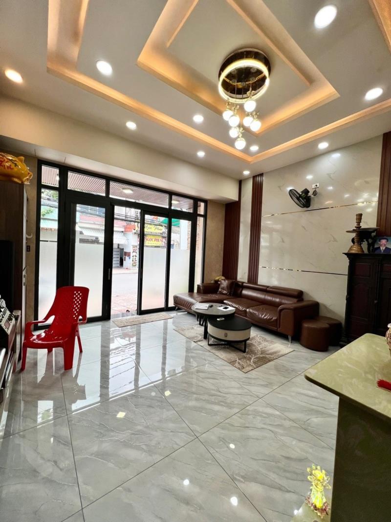 Gần đầm sen mặt tiền lương thế vinh – tân phú – dt: 25*36m (930m2) – 83 tỷ 7