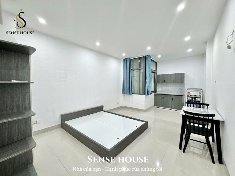 Studio cửa sổ trời | full nội thất | toà nhà thang máy | máy giặc riêng