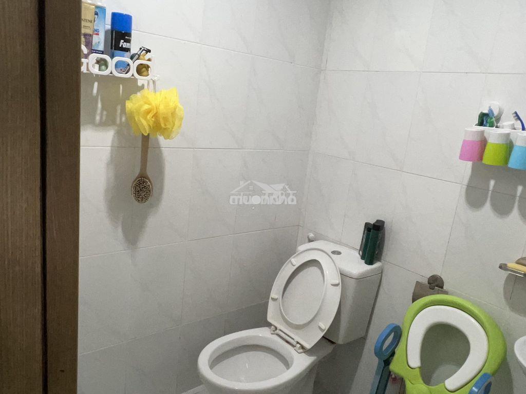 Cho thuê đầu t9 ở căn hộ cc sài gòn tower 2pn 8tr có nội thất - 2