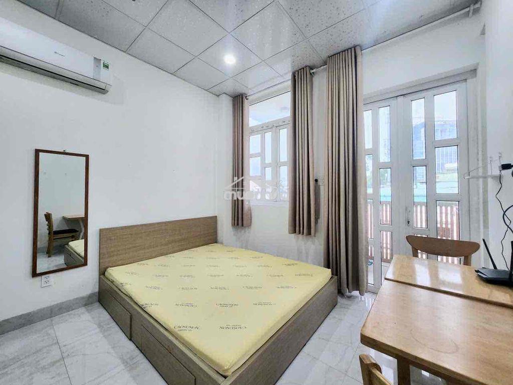 Phòng ban công_mặt tiền_thang máy_hầm xe_gần đh mở_isb_ueh_cv lê văn 8 - Ảnh 3