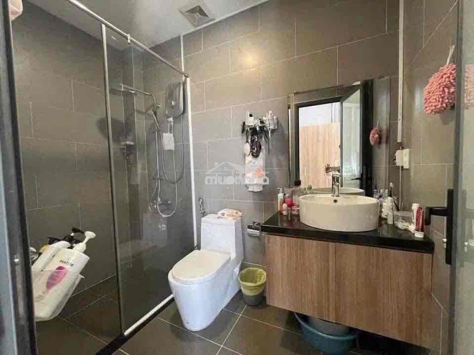 Duplex 2 không gian ngủ ban công ngay sát vòng xoay dân chủ-ueh-huflit - Ảnh 4