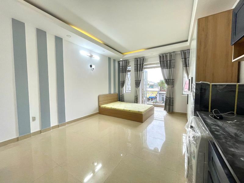 Căn hộ full nội thất - máy giặt riêng - rộng 45m2 - ban công mặt tiền đường - thuận tiện di chuyển các quận trung tâm - 3