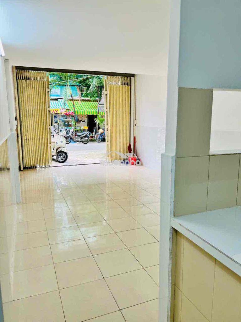 Mặt bằng tầng trệt chung cư, 53m2, vỉa hè lớn, có chỗ đậu ô tô - 2