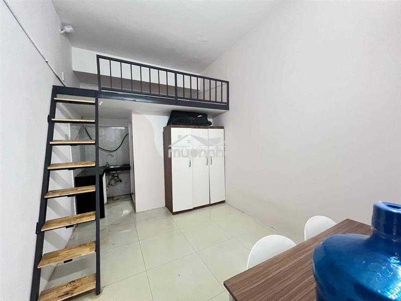 Cho thuê phòng gác, đủ nội thất, sát sân bay, gần bình thạnh