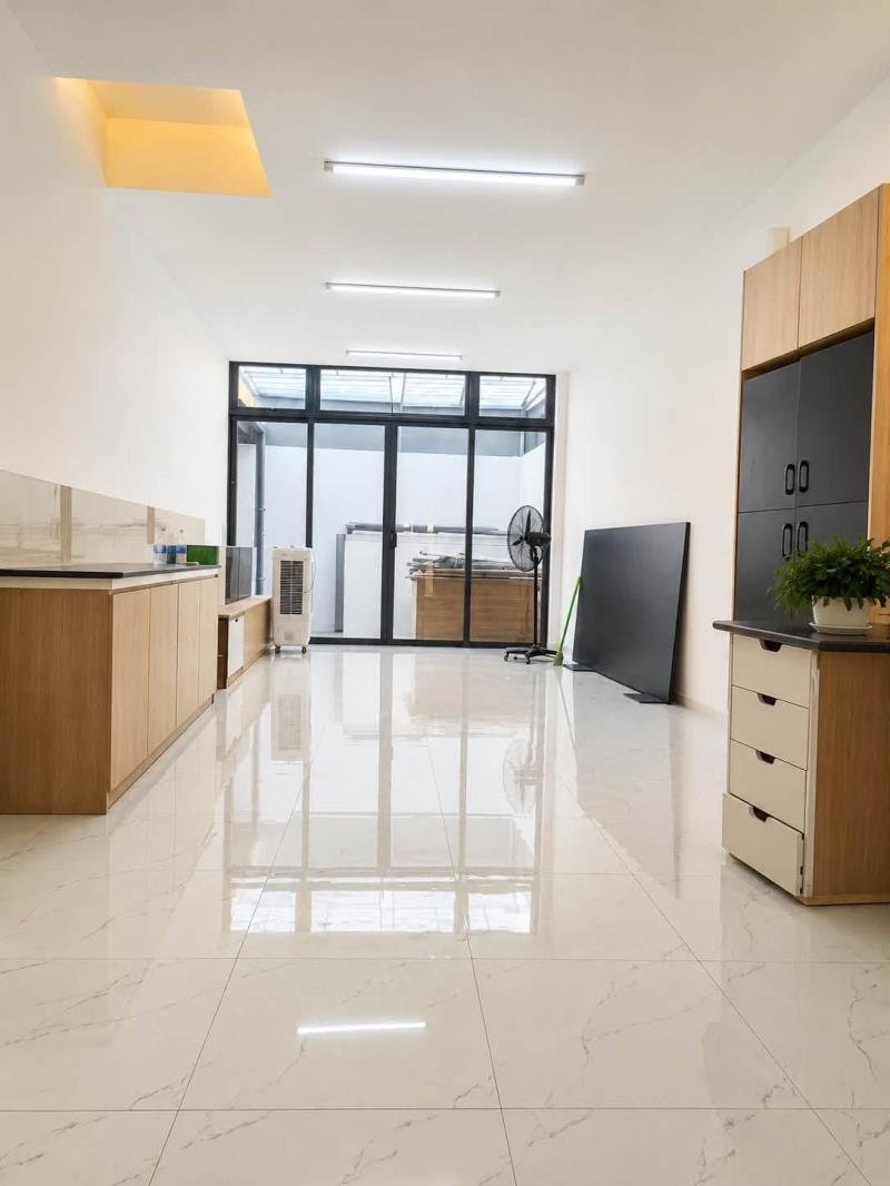 Chỉ tầm 8.x có nhà mới 4 tầng lê trọng tấn 90m² ngang 4.4m sẵn ô chờ thang máy - 2