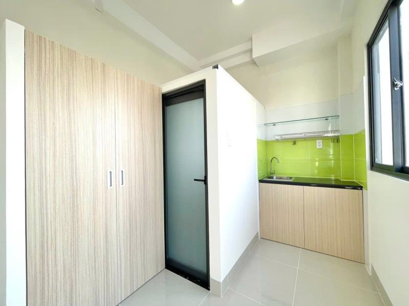 Phòng mới cửa sổ trời bancon thoáng full nội thất giá tốt bùi đình túy gần ngã tư hàng xanh và các đh lớn - 3