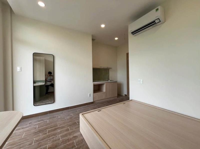 Cho thuê căn hộ full nội thất ban công gần văn lang - 4