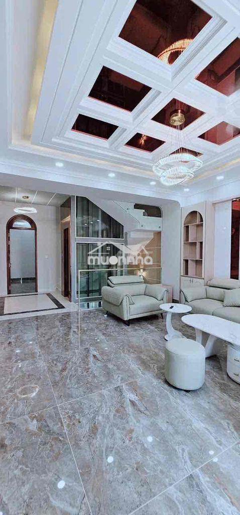 Toà nhà 6 tầng mặt tiền hai bà trưng, dt 5x18,5m, ngay go dĩ an ql 1k
