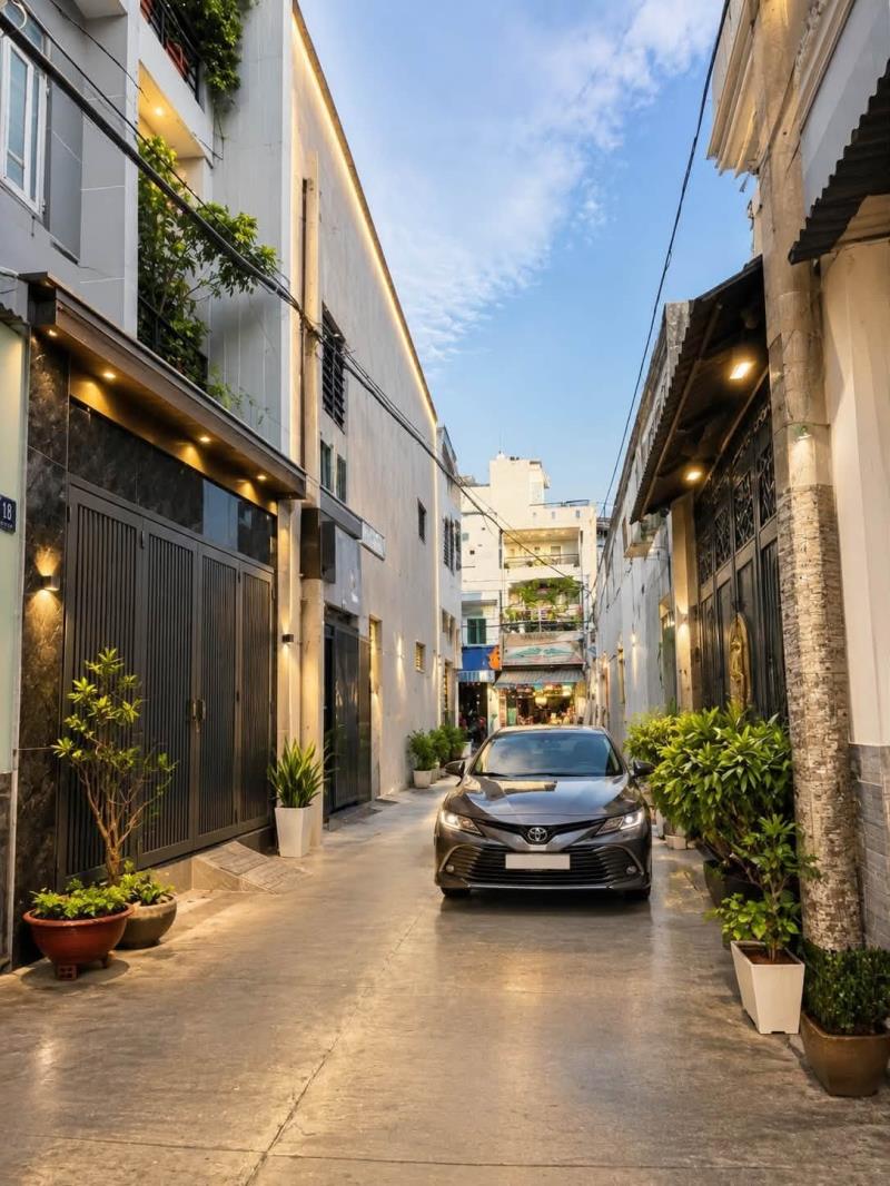 Chỉ 6.x có nhà mới 5 tầng - 220m ngang4.6 hxh thông giáp tân phú