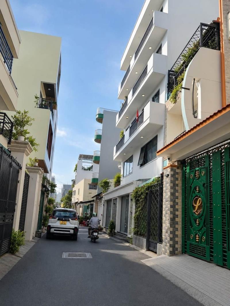 Chỉ tầm 7.x – nhà đẹp 54m², 5 tầng hxh giáp tân bình – q11