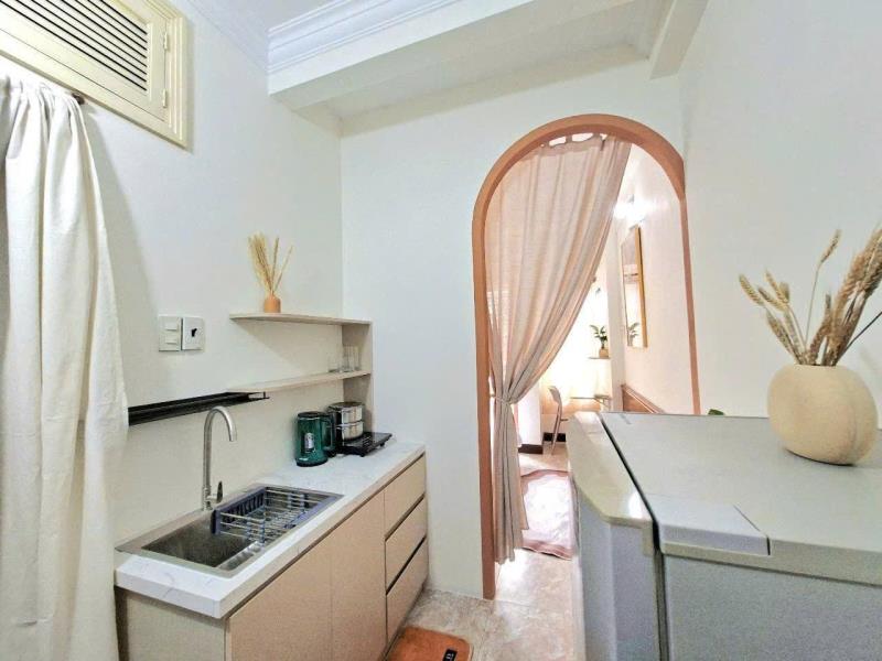 Cho thuê phòng trọ sinh viên quận 1 – gần đh khoa học tự nhiên, đh khxh&nv, ueh | 1pn + ban công + bếp riêng - 2