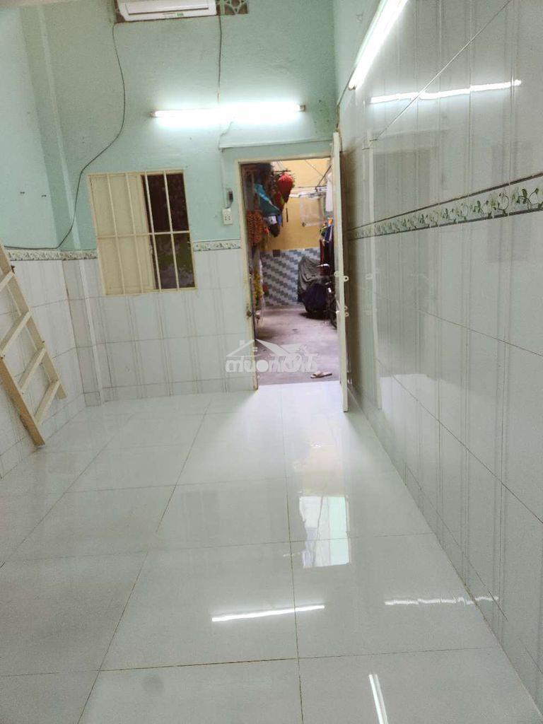 Chính chủ cho thuê nhà 24m2,3tr5₫.tân hòa đông.