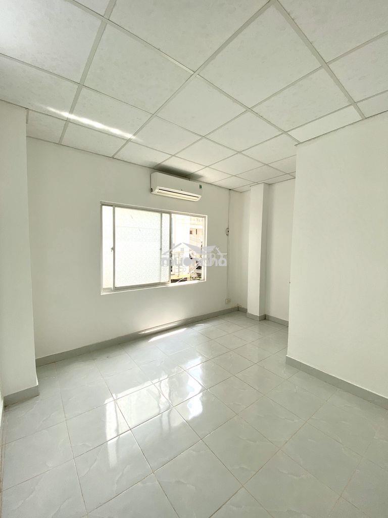 Phòng mới, thoáng mát, có nội thất. gần phan xích long - 3