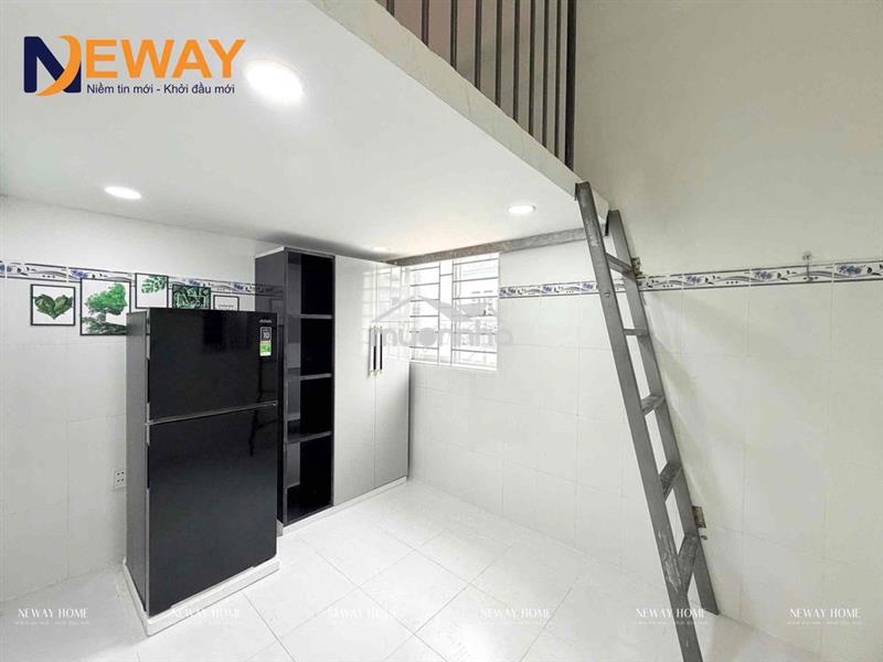 Phòng đầy đủ nội thất - cửa sổ thoáng mát gần đh công thương