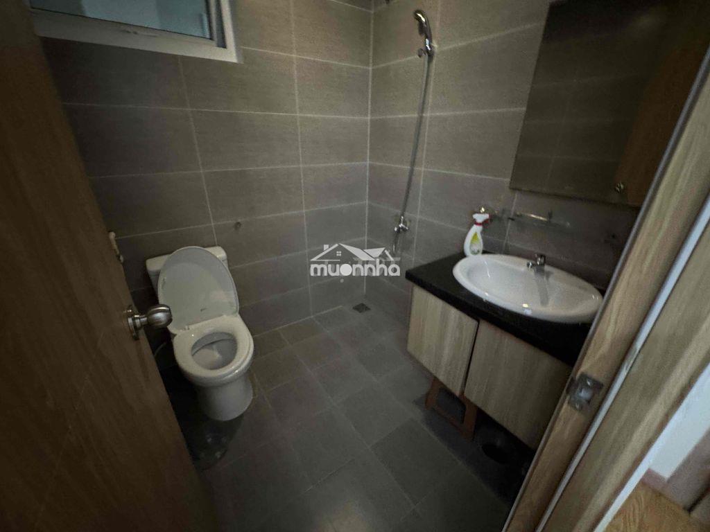 Share 1 phòng ngủ trong căn 2n2wc chung cư saigon gateway - Ảnh 3