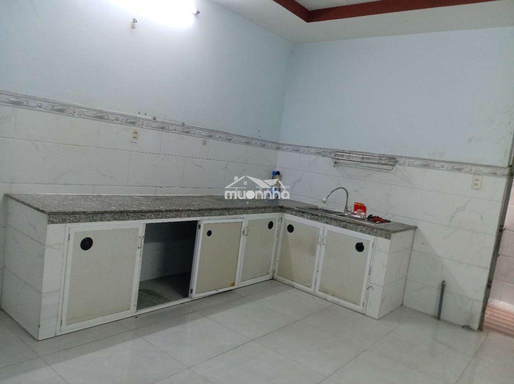 Nhà cho thuê
4x19
2 phòng ngủ
dưới đất trống suốt
hẻm 6m - 2