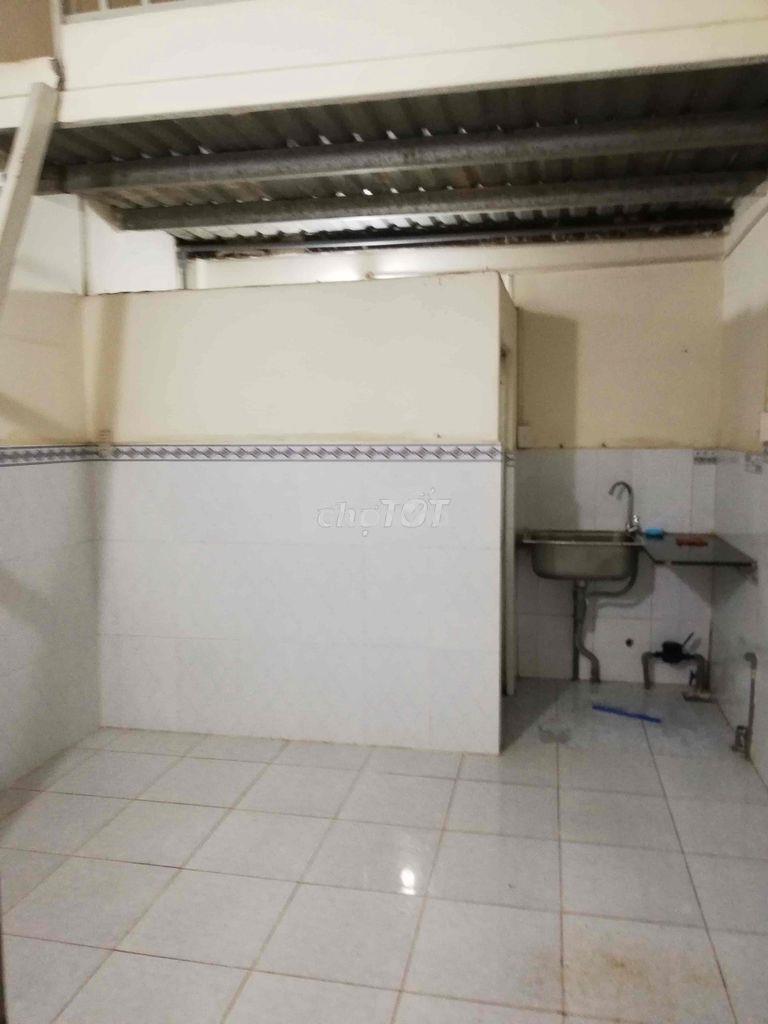 Phòng rộng rãi, thoáng mát, sạch sẽ - Ảnh 2