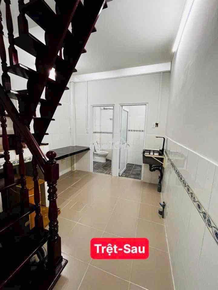 Cho thuê nhà nguyên căn khu vực an ninh, thân thiện. 120 trần hưng đạo - 3