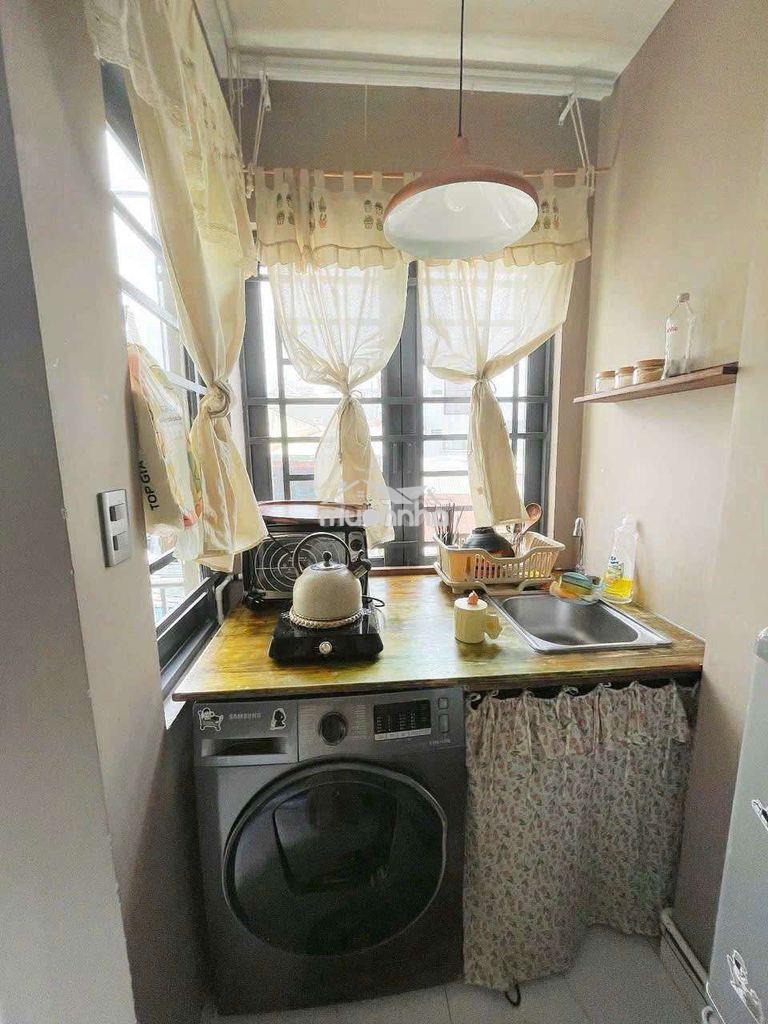 Phòng ban công, cửa sổ full nội thất - máy giặt riêng - nơ trang long  - Ảnh 3