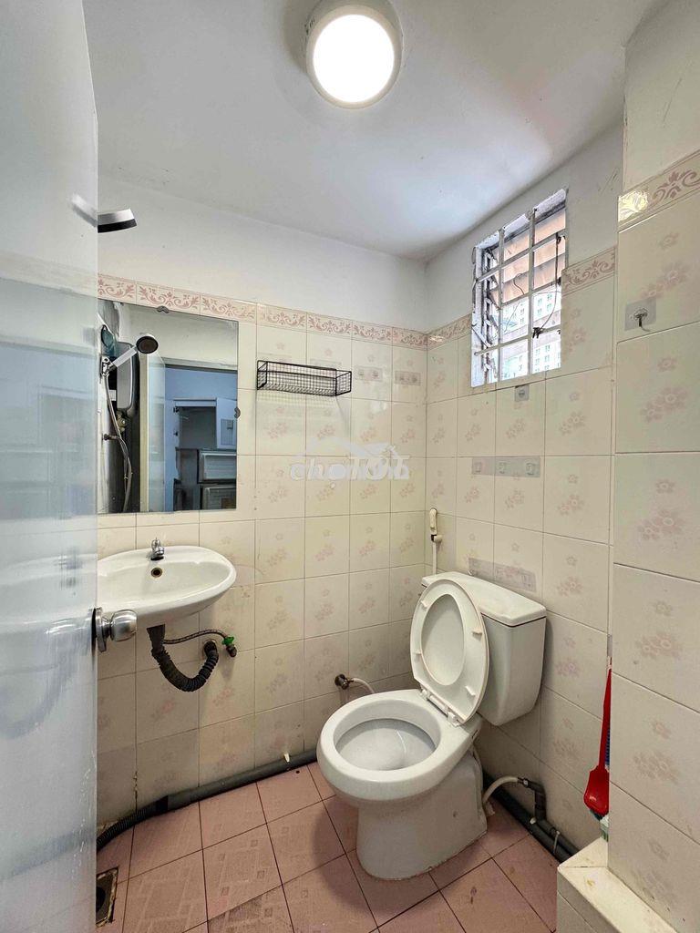 🏠 Thuê  chỉ 1,6triệu – gần hutech, uef, ngoại thương, quận 1 - 4