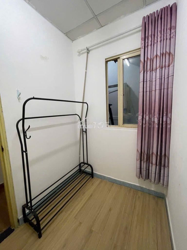 Cho thuê phòng nhỏ, có máy lạnh trong chung cư 203 nguyễn trãi-q1 - Ảnh 2