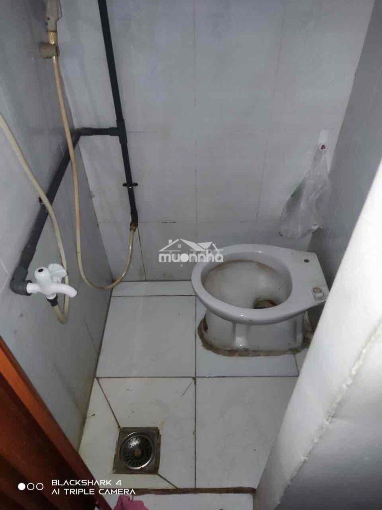 Phòng trống ở 1-2người, an ninh sạch sẽ yên tĩnh, gác, wc, kệ bếp riên - Ảnh 2