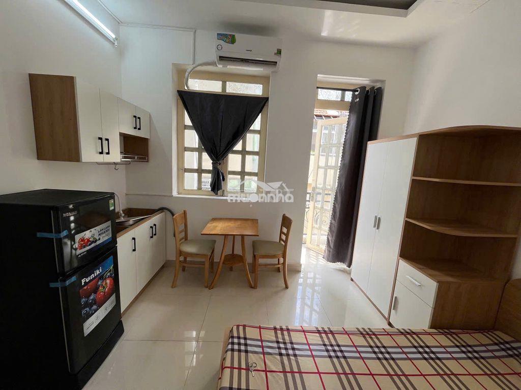 Siêu phẩm studio ban công máy giặt riêng + thang máy + gần dh huflit - 2