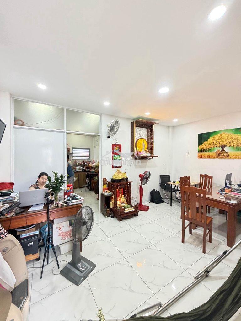 Nhà gấp bán ngay ca nơ trang long, ngang lớn 6m, 55m2 - 5,7ty - 2